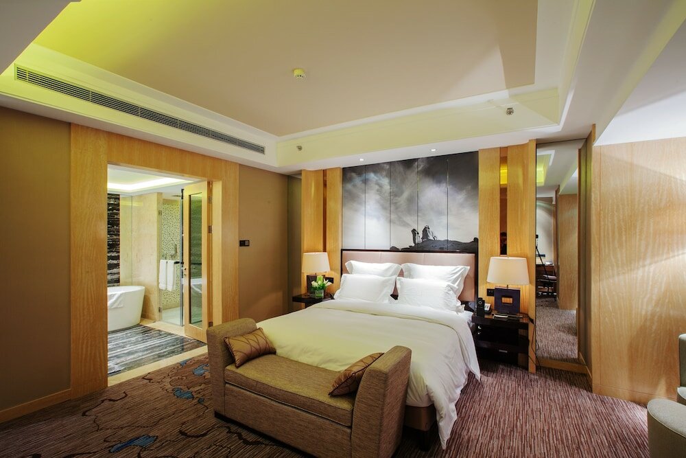 Фото Universal Hotel Urumqi