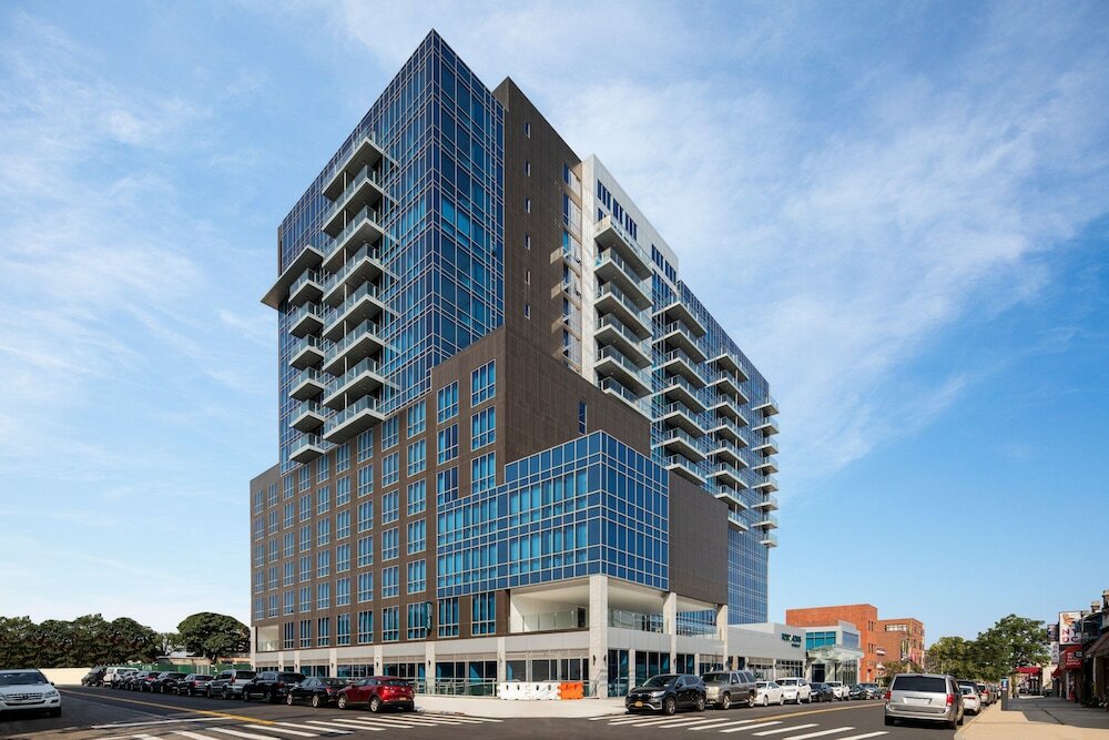 Фото Four Points by Sheraton Flushing