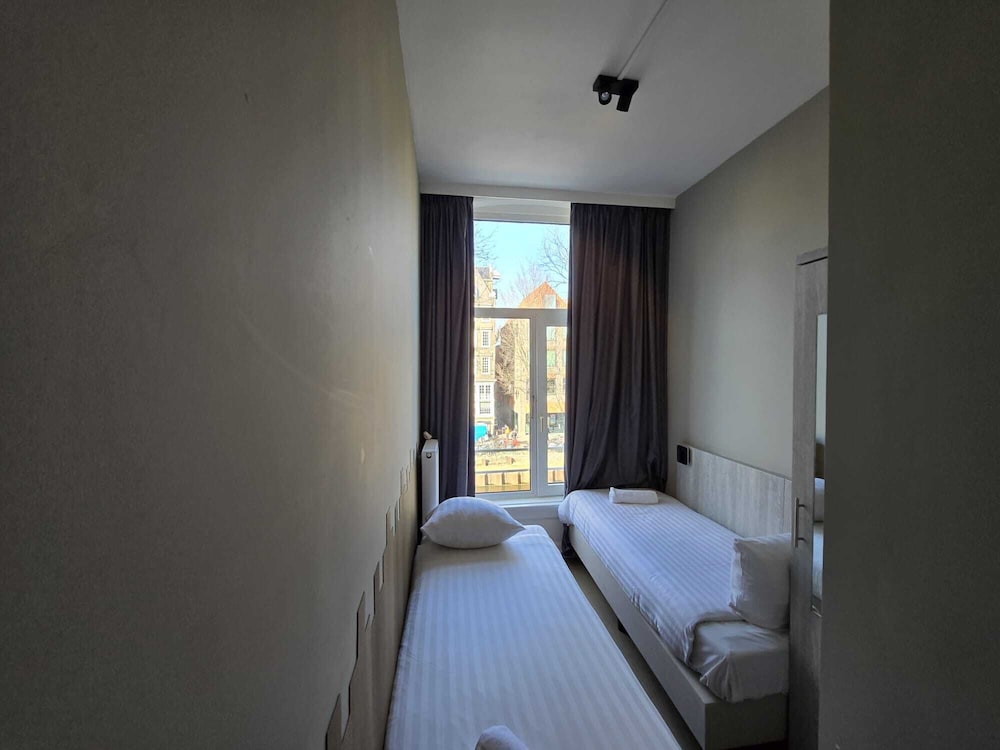 Фото Hotel Crown