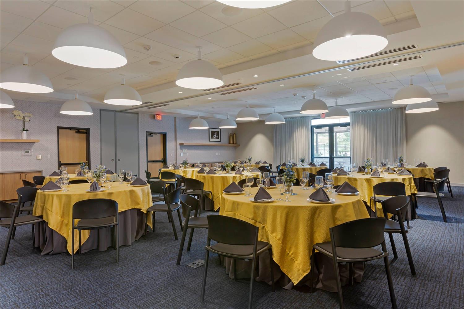 Фото Cambria Hotel Austin Airport