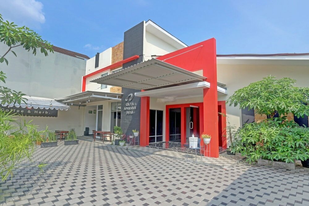 Hotel Oyo Capital O 90410 Griya Amanah Jajar Syariah, Surakarta, photo