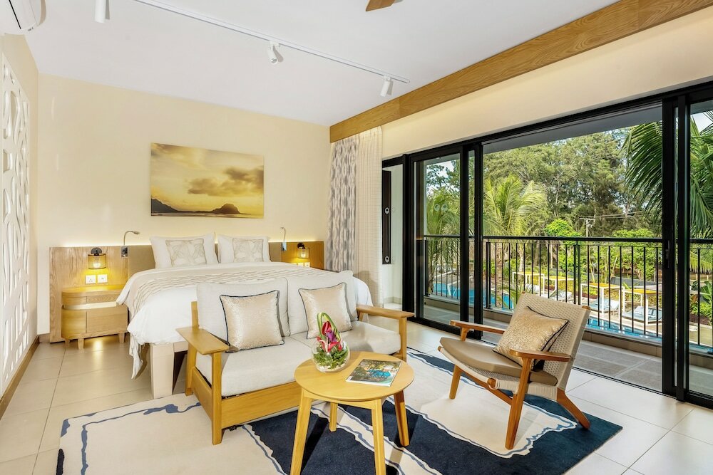 Фото Ocean's Creek Beach Hotel