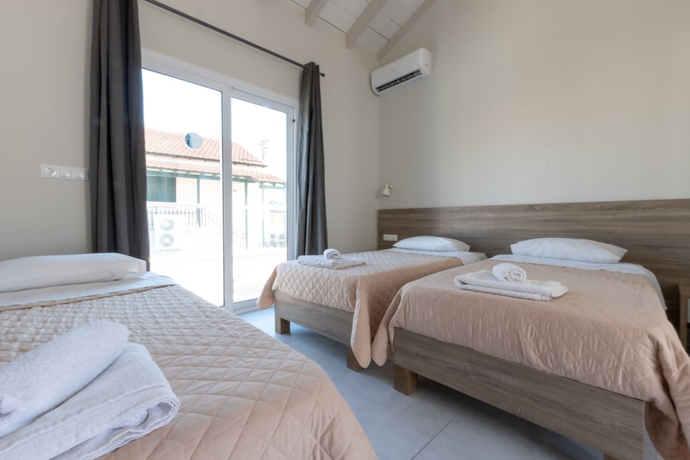 Фото The Barn by CorfuEscapes