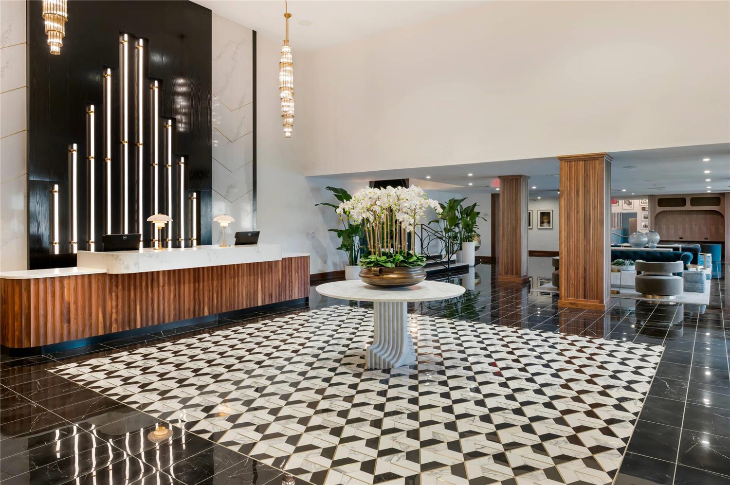 Фото Cambria Hotel Detroit Downtown