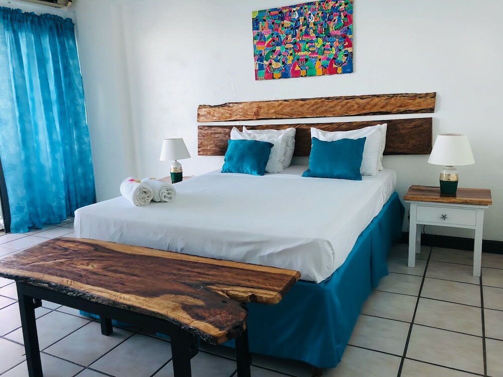 Фото Sand And Tan Beach Hotel