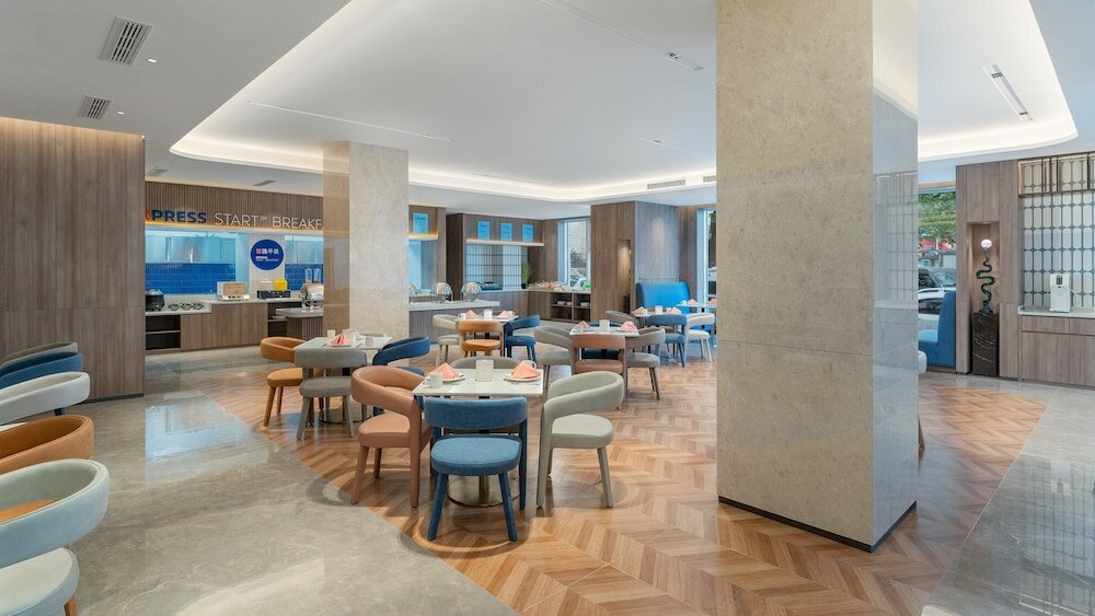 Фото Holiday Inn Express Qingdao Shibei, an Ihg hotel