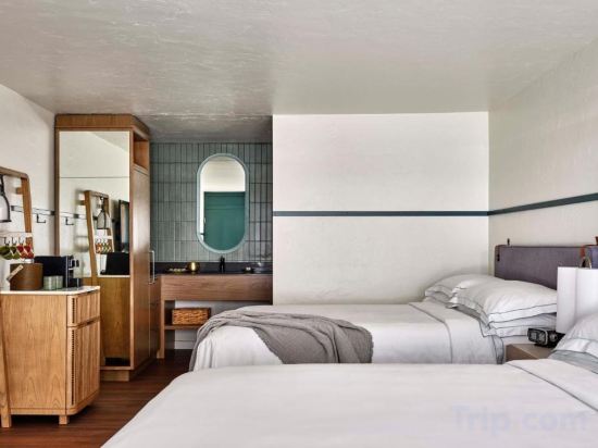 Фото Отель Monterey Beach