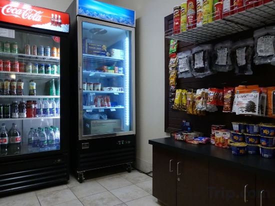 Фото Ramada by Wyndham Weyburn