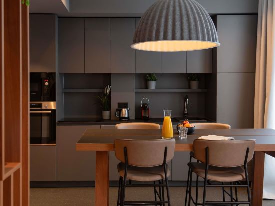 Фото Aparthotel Adagio Zurich Center