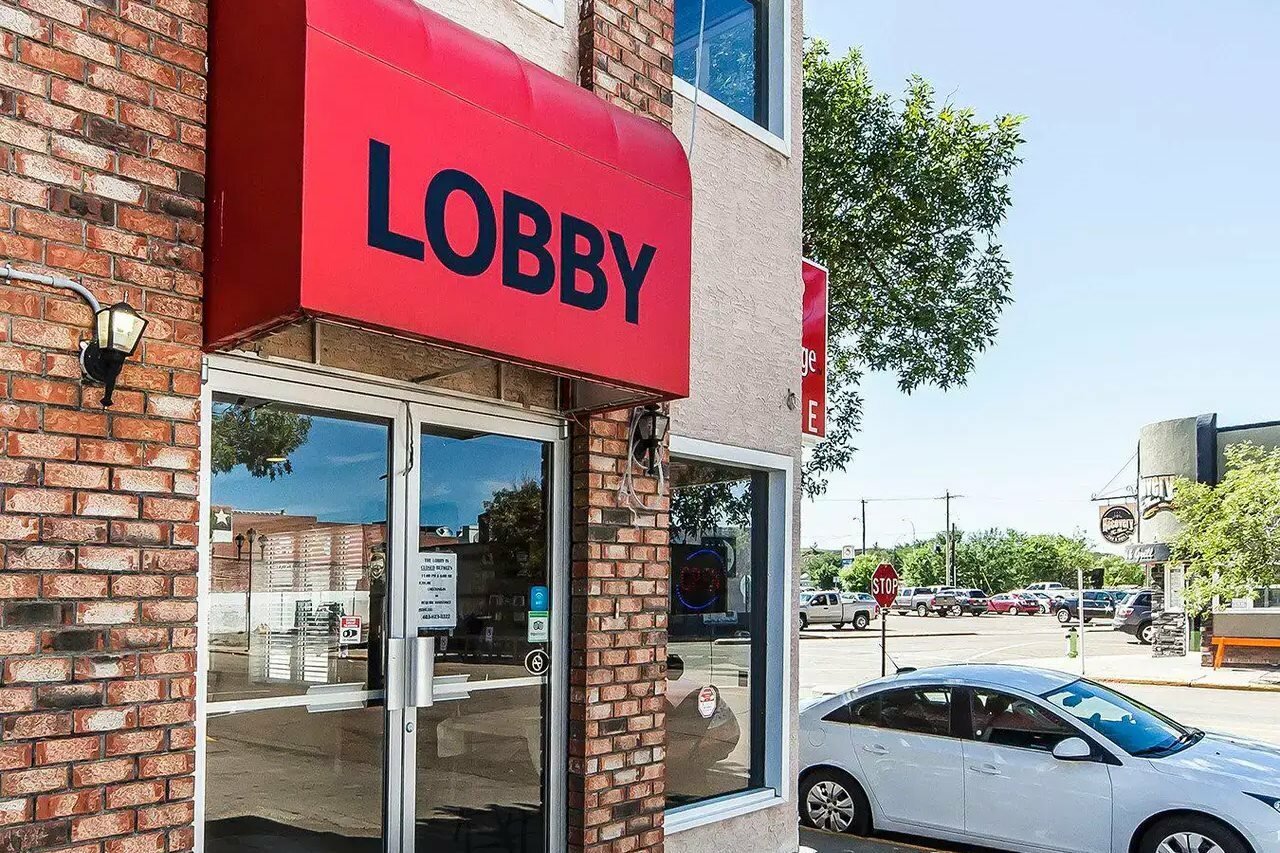 Фото Econo Lodge Inn & Suites