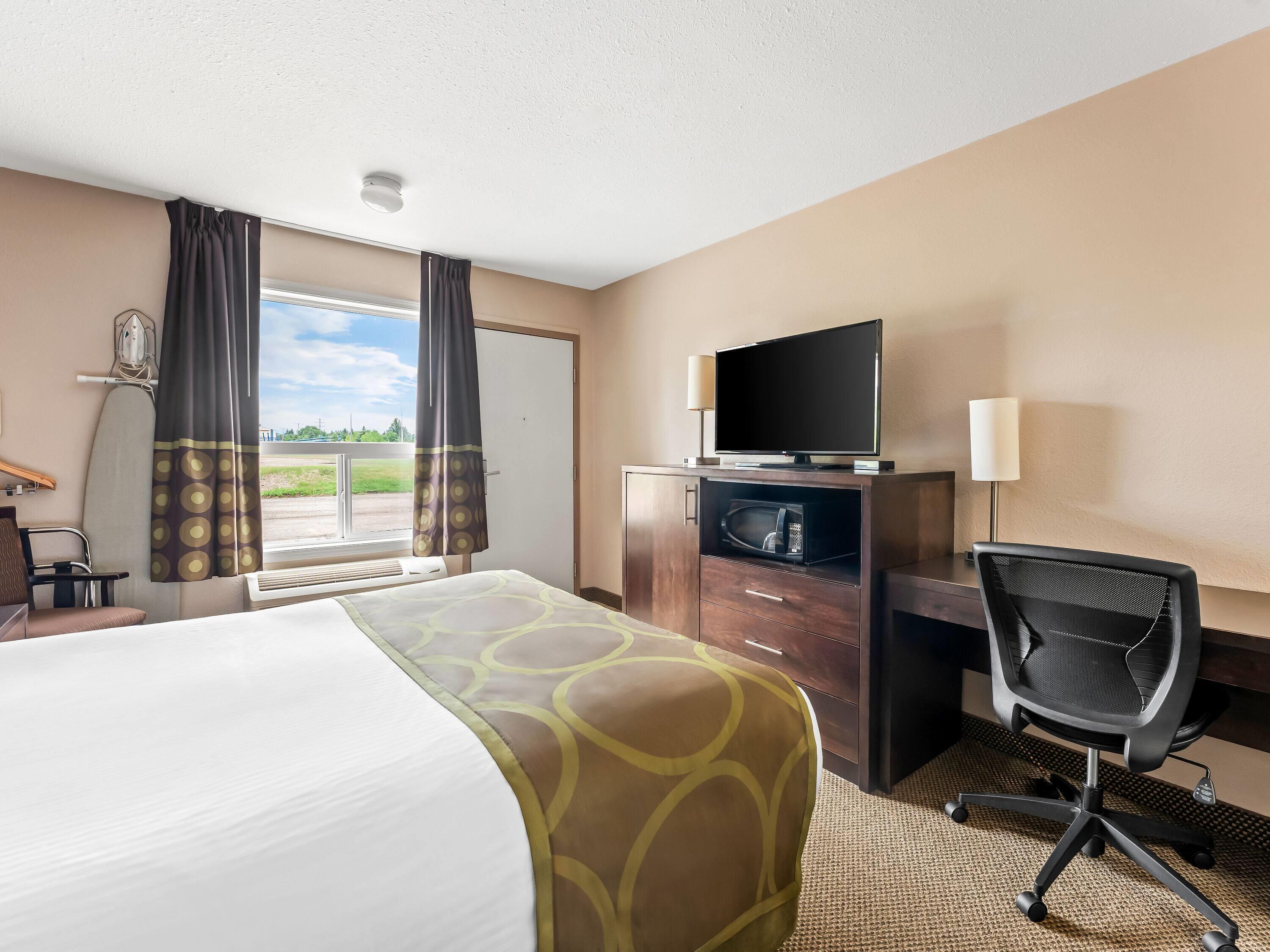 Фото Super 8 by Wyndham Meadow Lake