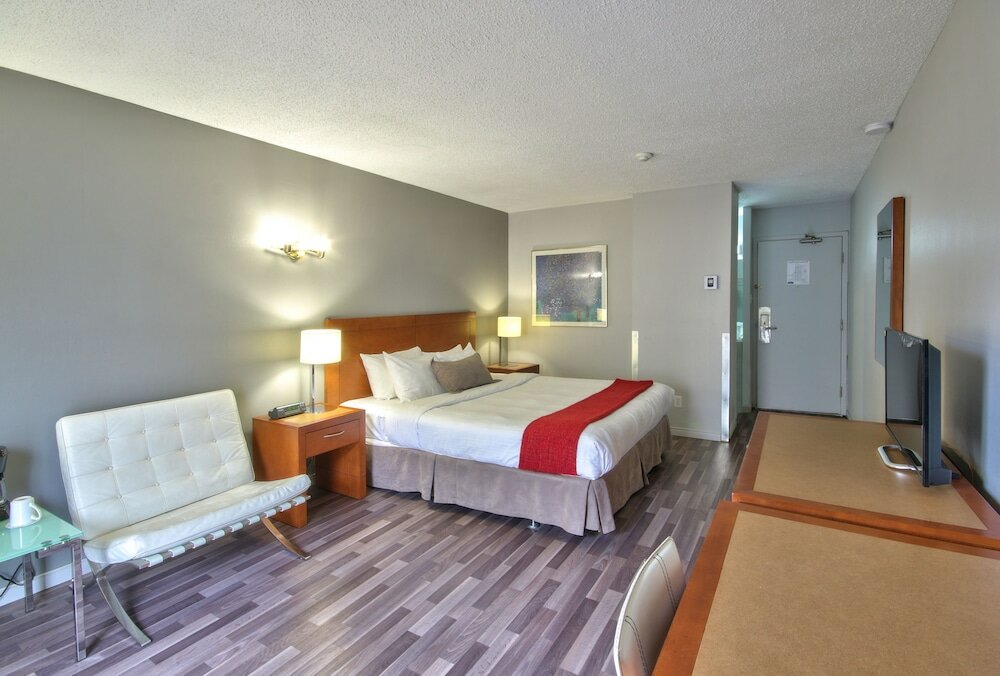 Фото Clarion Pointe Quebec Airport