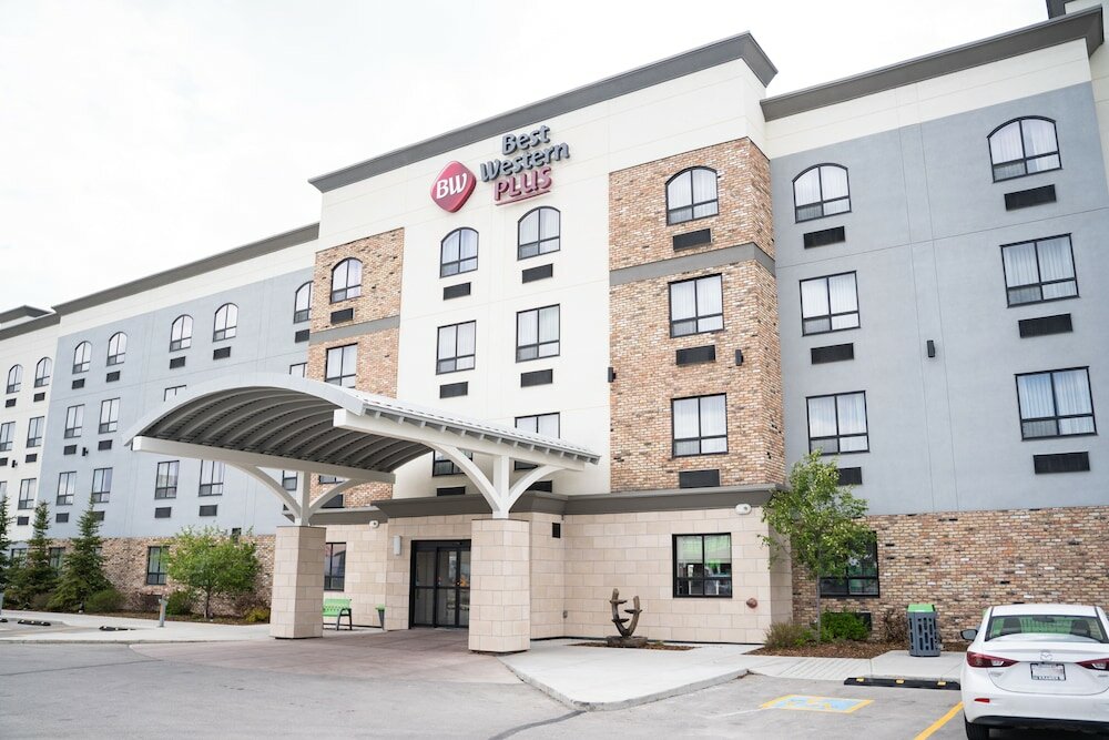 Фото Best Western Plus Airdrie Gateway