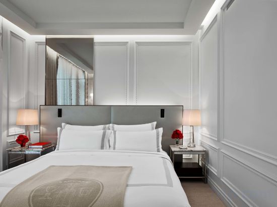 Фото Baccarat Hotel and Residences New York