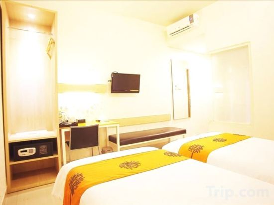 Фото Avira Hotel Makassar