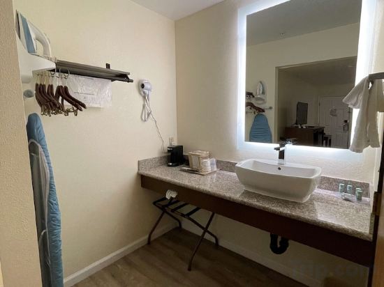 Фото SureStay Hotel by Best Western Williams