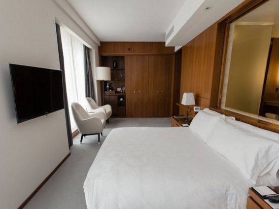 Фото The Langham, New York, Fifth Avenue