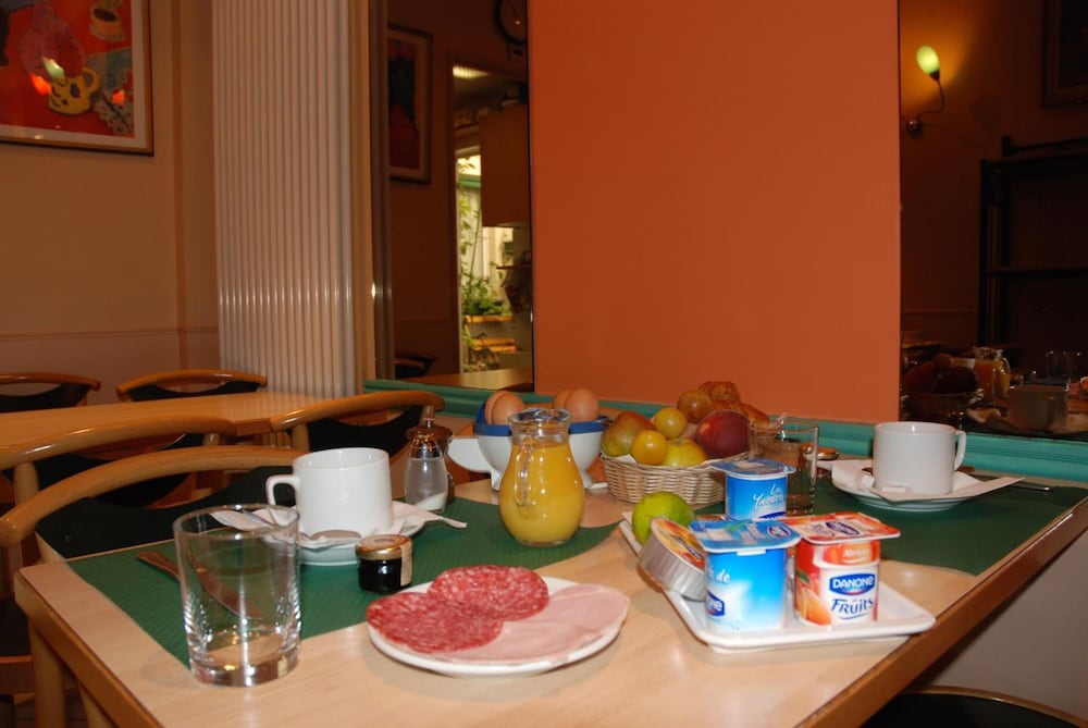 Фото Hotel Transcontinental