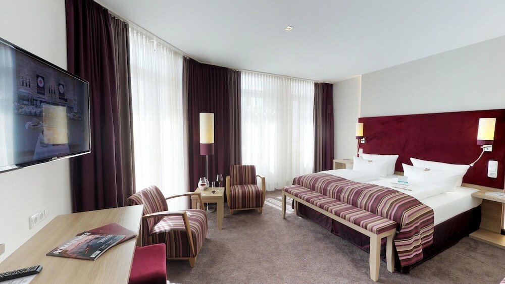 Фото Hotel Goldene Traube