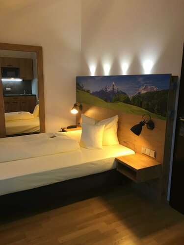 Гостиница Parkhotel Leiser в Гермеринге