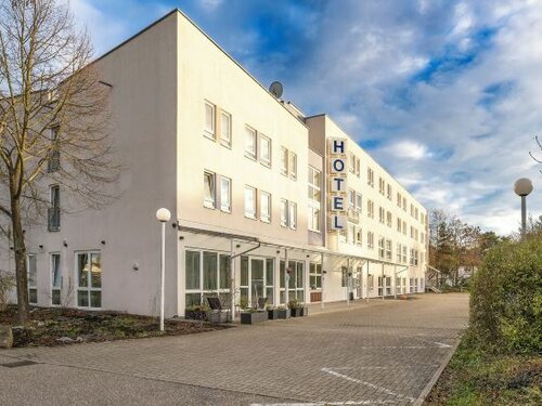 Гостиница Hotel Newton Karlsruhe в Карлсруэ