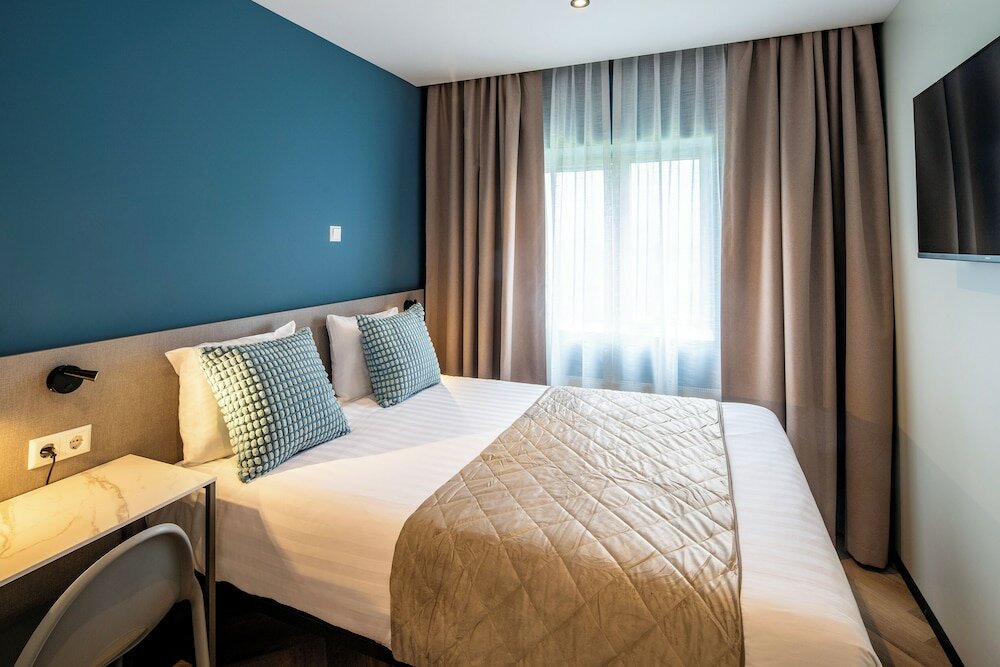 Фото New century hotel