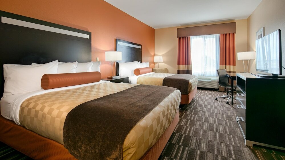 Фото Best Western Plus Desert Poppy Inn