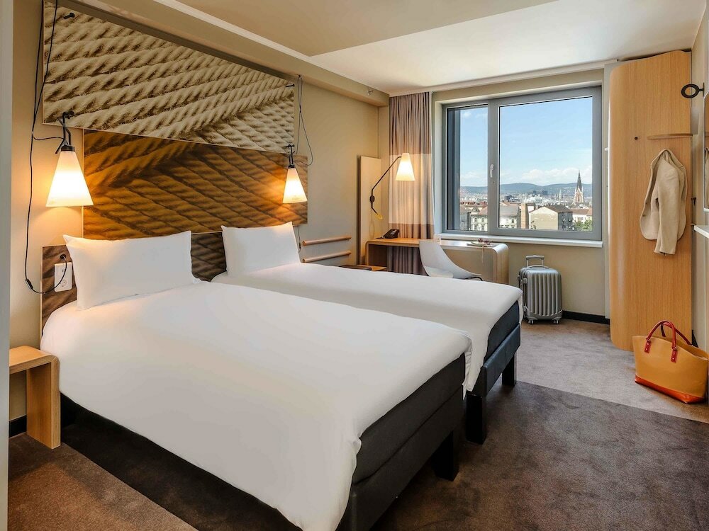 Фото Ibis Wien Hauptbahnhof