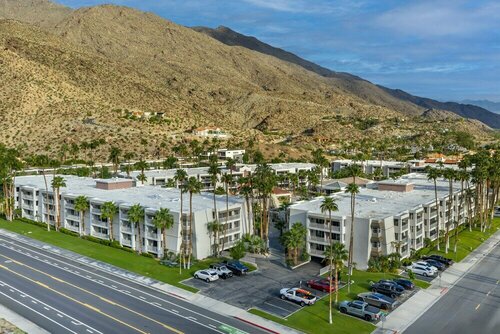 Внешний вид отеля Palm Canyon Resort в Палм-Спрингс, фото 5