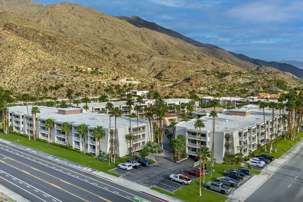 Фото Palm Canyon Resort