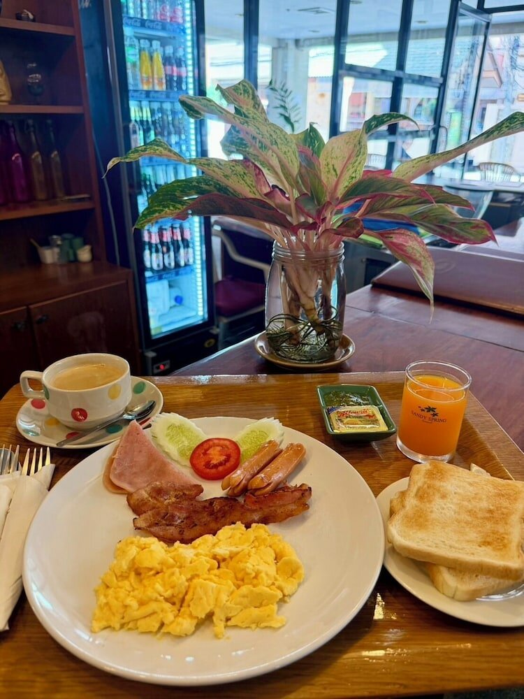 Фото Sandy Spring Hotel