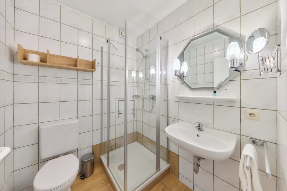 Фото Hotel Arador-city