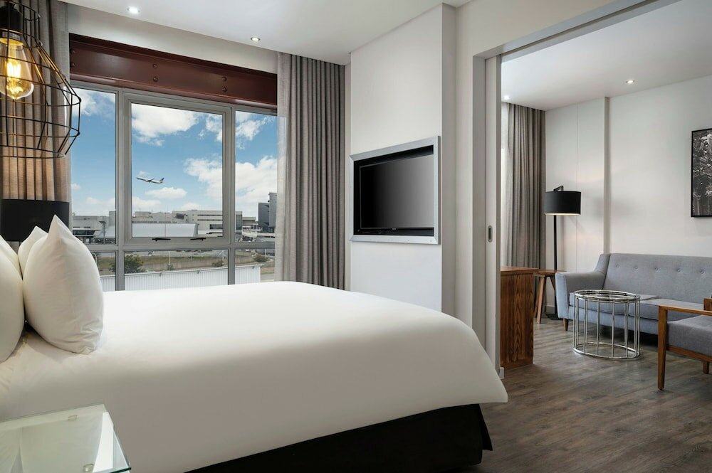 Фото Protea Hotel O.R. Tambo Airport