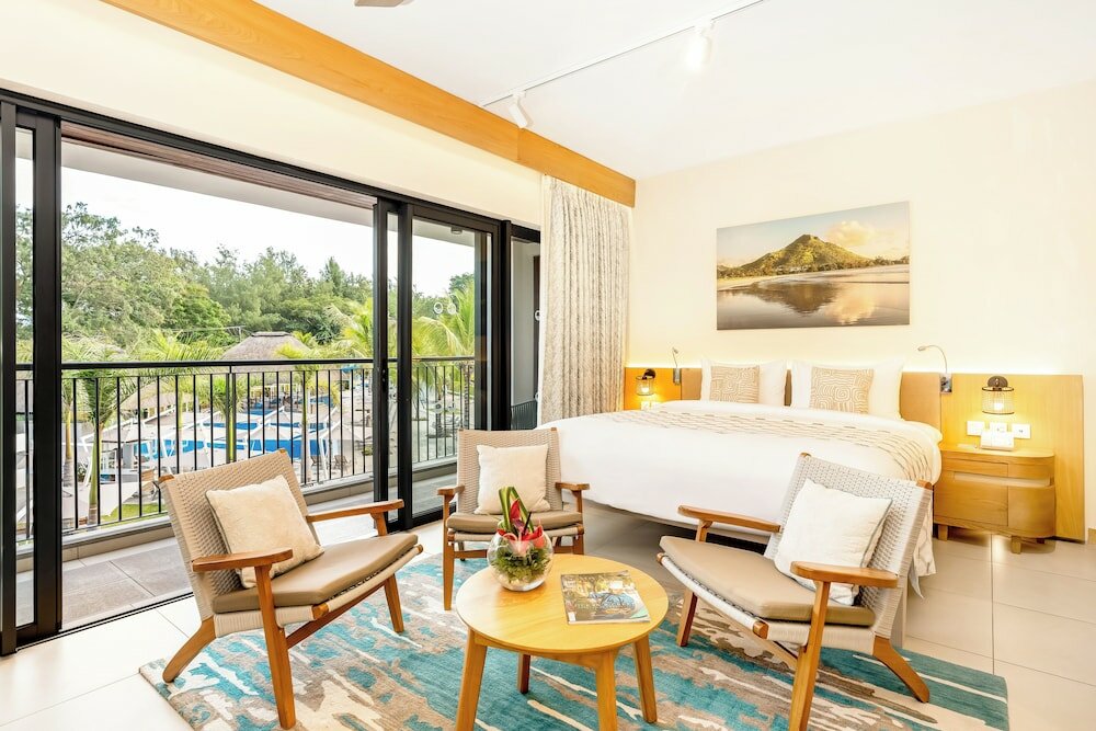 Фото Ocean's Creek Beach Hotel