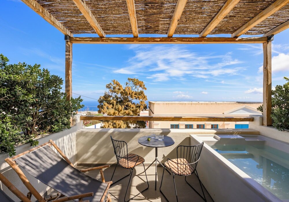 Фото Lemon Suites Santorini