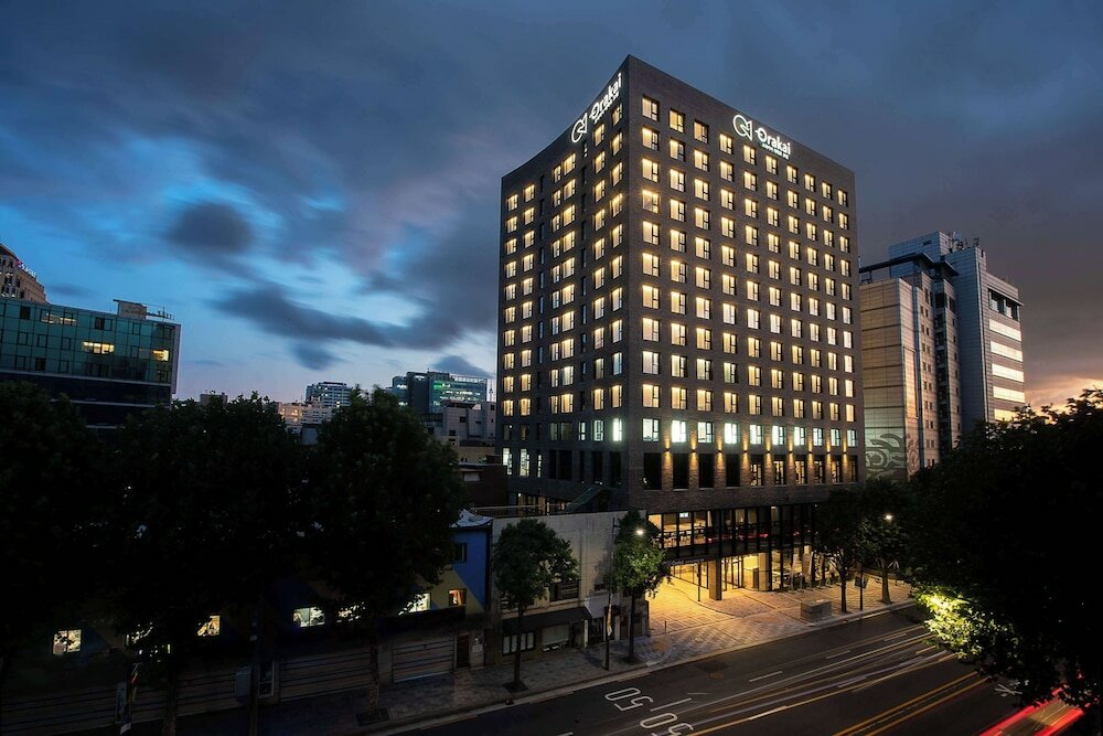 Фото Orakai Daehakro Hotel