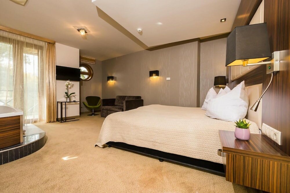 Фото Duna Garden Hotel