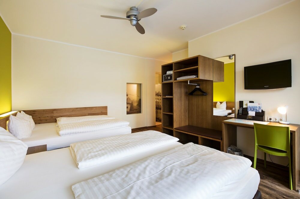 Фото Basic Hotel Innsbruck