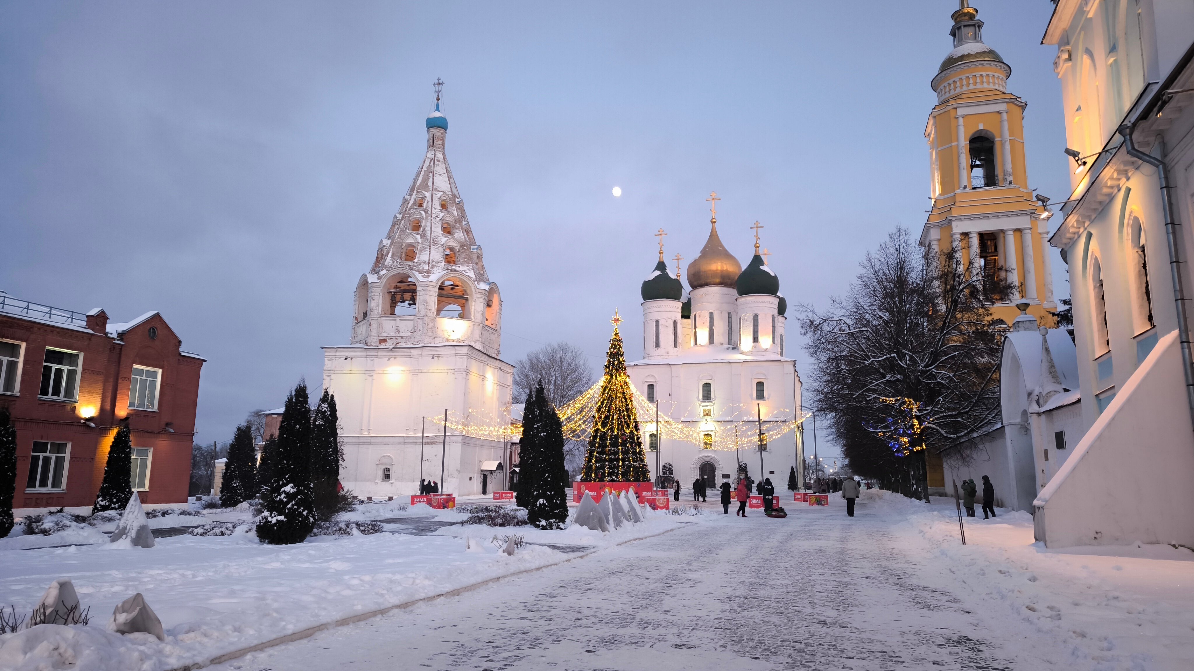 Фото Кемпинг у Кремля
