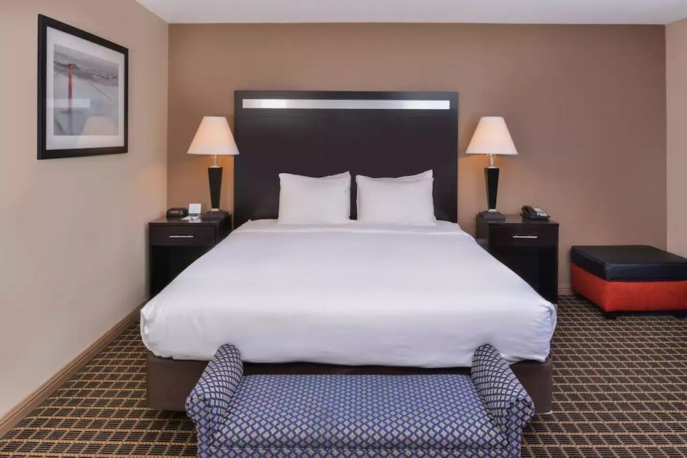 Фото Hotel Nova Sfo by FairBridge