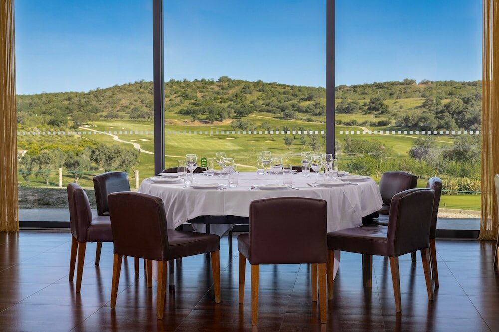 Фото Nau Morgado Golf & Country Club