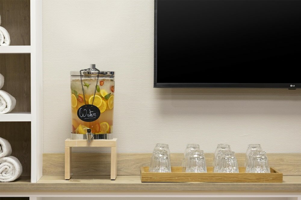 Фото Hilton Garden Inn Paris La Villette