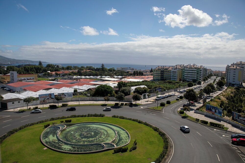Фото VIP Executive Azores Hotel