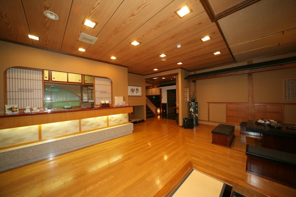 Фото Oiwakeya Ryokan