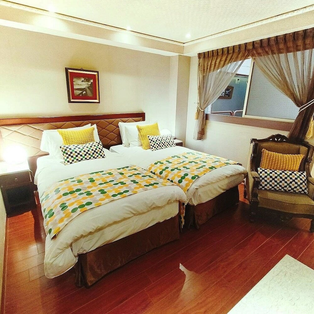 Фото Deja Vu Hotel