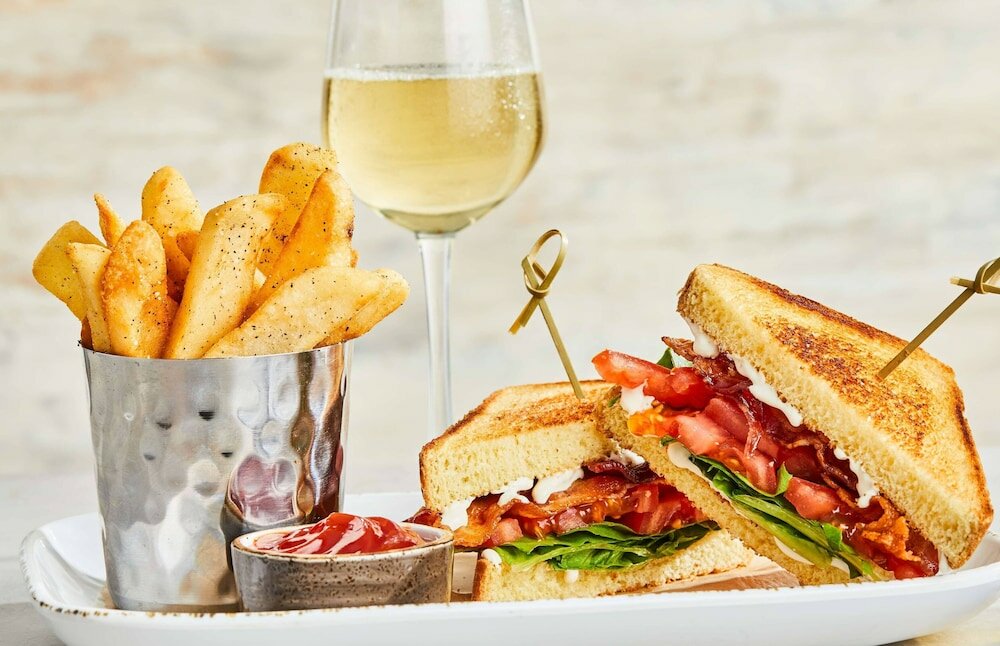 Фото Courtyard by Marriott Lafayette Airport