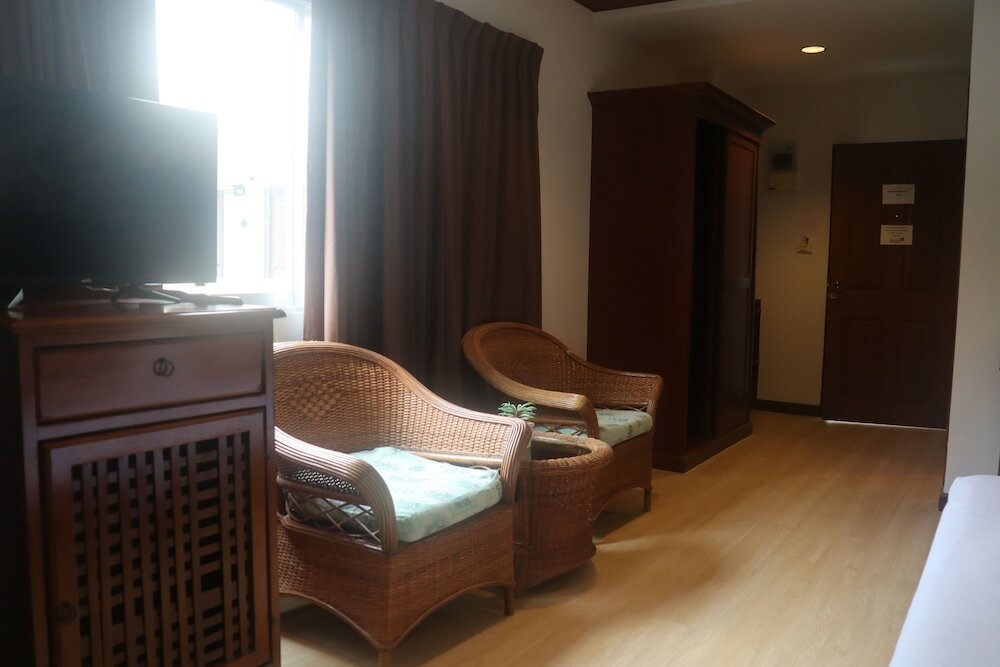 Фото Inn House Hotel