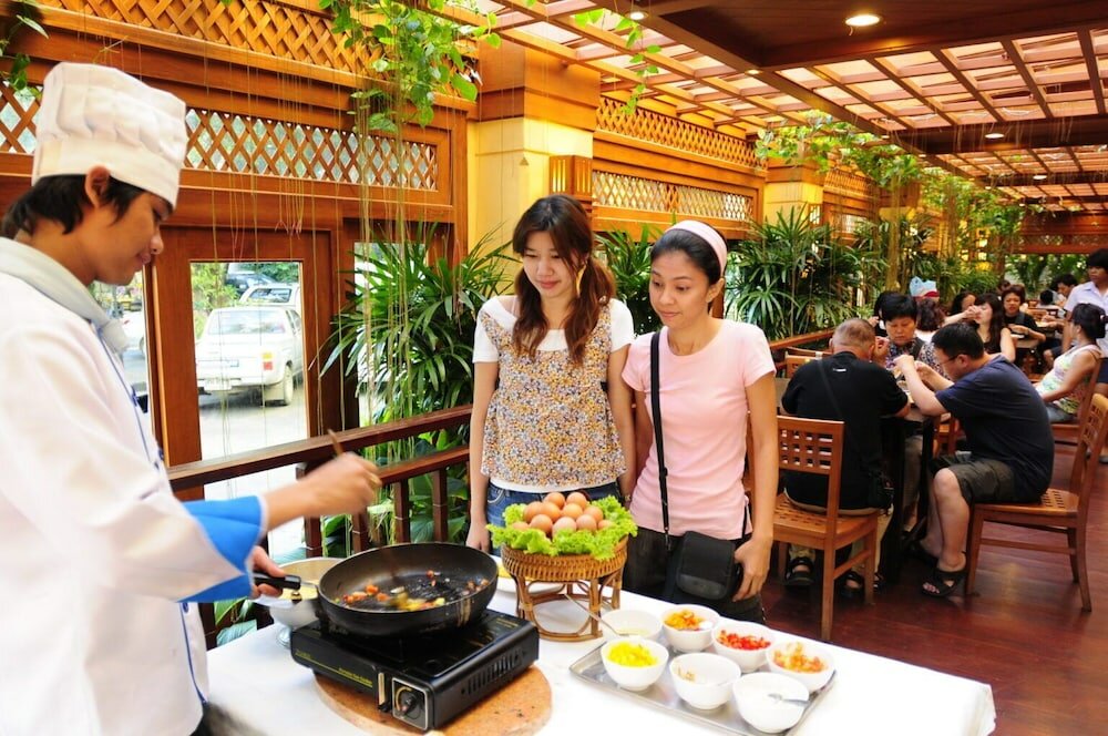 Фото Golden Beach Hotel Pattaya