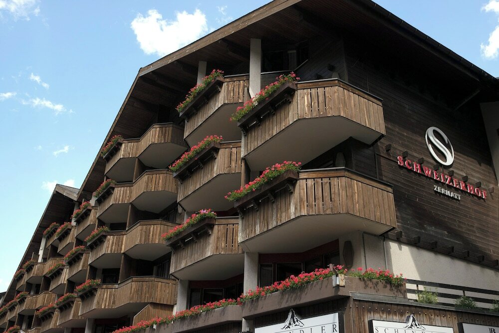 Фото Hotel Schweizerhof Zermatt