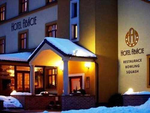 Гостиница Hotel Abácie & Wellness Valašské Meziříčí в Злинском крае